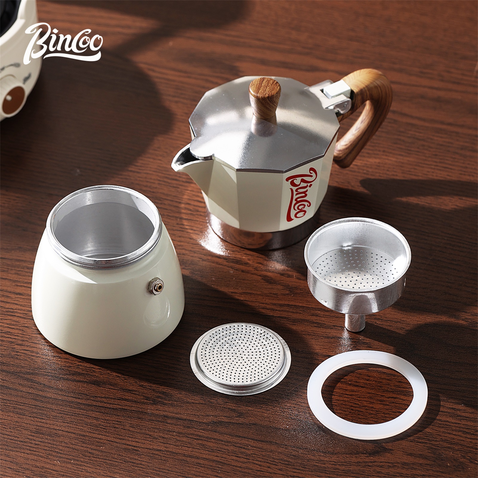 Bincoo Moka Pot and Electric S - مراجعة Hero Coffee Equipment وسعره